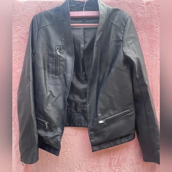 Jacket - Picture 1 of 2